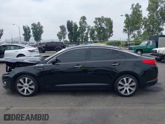 2012 Kia Optima SX z VIN 5XXGR4A68CG016223, wystawiony jako IAAI lot #42427776 z przebiegiem 136 653 mil mil oraz . Historia ofert i sprzedaży dostępna na DreamBid. Obrazek 15.