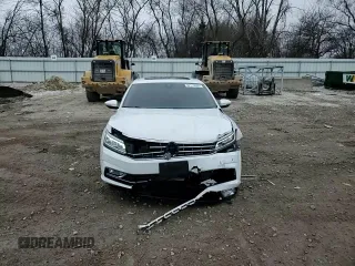 2018 Volkswagen Passat SEL Premium z VIN 1VWCA7A38JC029626, wystawiony jako Copart lot #52119595 z przebiegiem 63 342 mil mil oraz Nie do naprawy • Non repairable. Historia ofert i sprzedaży dostępna na DreamBid. Obrazek 13.