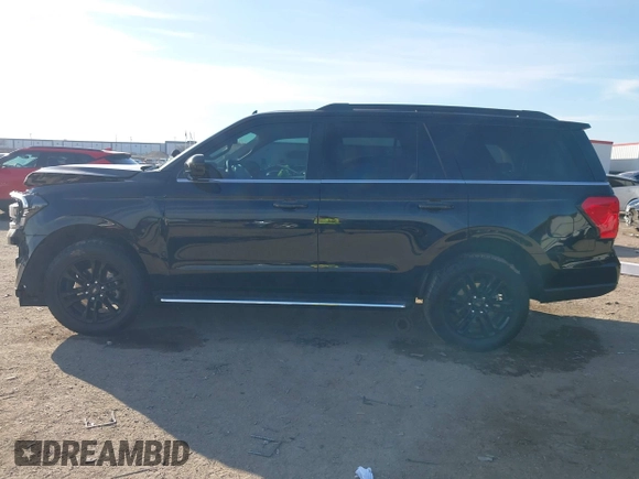 2023 Ford Expedition XLT with VIN 1FMJU1H86PEA63119, listed as a IAAI auction lot 41329207 with 1 mi miles. Bid and sale history available at carsss.com. Image 14.