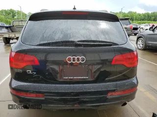 2007 Audi Q7 Premium Plus z VIN WA1EY74L77D050791, wystawiony jako Copart lot #56683765 z przebiegiem 83 444 mil mil oraz Czysty tytuł • Clean title. Historia ofert i sprzedaży dostępna na DreamBid. Obrazek 6.