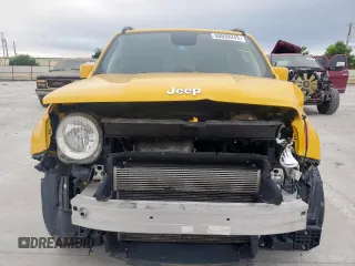 2018 Jeep Renegade Altitude with VIN ZACCJABB1JPH12561, listed as a Copart auction lot 60659245 with 39,562 mi miles and Salvage title. Bid and sale history available at DreamBid. Image 5.