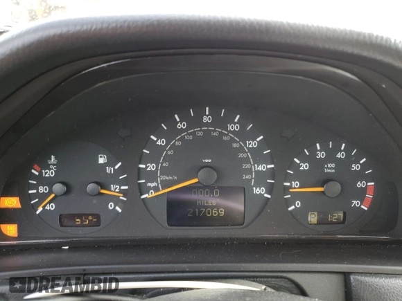 2002 Mercedes-Benz E-Class with VIN WDBJF65J22B464517, listed as a Copart auction lot 82488204 with 217,069 mi miles and Salvage Title. Bid and sale history available at carsss.com. Image 9.