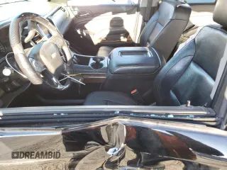 2019 Chevrolet Suburban LT z VIN 1GNSCHKC2KR121270, wystawiony jako Copart lot #51800665 z przebiegiem 187 179 mil mil oraz Szkoda całkowita • Salvage title. Historia ofert i sprzedaży dostępna na DreamBid. Obrazek 7.