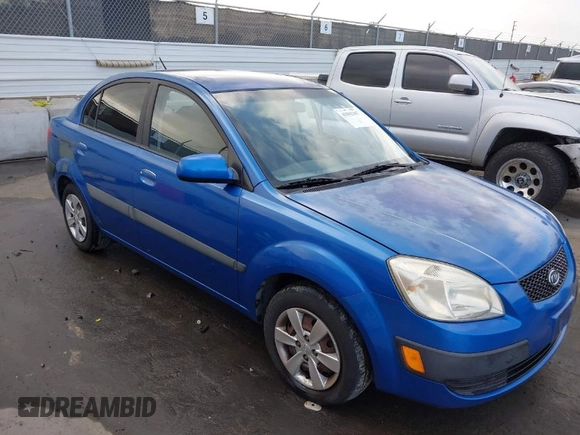 2008 Kia Rio LX with VIN KNADE123486365738, listed as a IAAI auction lot 41902367 with 248,194 mi miles. Bid and sale history available at carsss.com. Image 1.