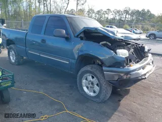 2006 Chevrolet Silverado 1500 LT2 with VIN 1GCEK19B16Z201646, listed as a IAAI auction lot 41867206 with 109,504 mi miles. Bid and sale history available at carsss.com. Image 1.