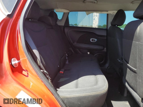 2016 Kia Soul + z VIN KNDJP3A5XG7846861, wystawiony jako Copart lot #53491215 z przebiegiem 160 029 mil mil oraz Szkoda całkowita • Salvage title. Historia ofert i sprzedaży dostępna na DreamBid. Obrazek 11.