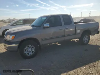 2001 Toyota Tundra SR5 with VIN 5TBRT34171S158183, listed as a Copart auction lot 48054035 with 273,439 mi miles and Salvage Title. Bid and sale history available at carsss.com. Image 1.