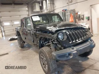 2021 Jeep Gladiator Willys with VIN 1C6HJTAGXML514043, listed as a IAAI auction lot 41869052 with 37,783 mi miles. Bid and sale history available at carsss.com. Image 1.
