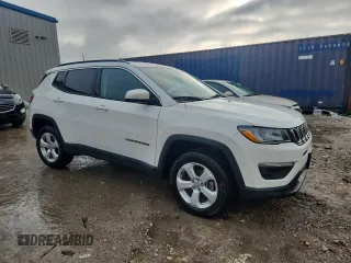 2018 Jeep Compass Latitude z VIN 3C4NJDBB2JT180742, wystawiony jako Copart lot #62355465 z przebiegiem 63 603 mil mil oraz Czysty tytuł • Clean title. Historia ofert i sprzedaży dostępna na DreamBid. Obrazek 4.