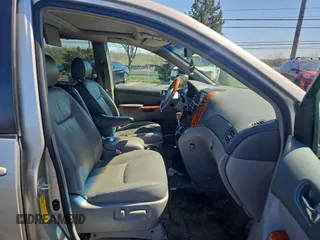 2007 Toyota Sienna XLE with VIN 5TDZK22C87S050091, listed as a Copart auction lot 52542305 with 253,341 mi miles and Clean Title. Bid and sale history available at carsss.com. Image 5.