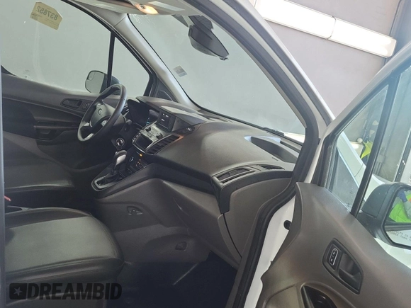 2019 Ford Transit Connect XL z VIN NM0LS7E28K1411828, wystawiony jako IAAI lot #42516582 z przebiegiem 84 198 mil mil oraz . Historia ofert i sprzedaży dostępna na DreamBid. Obrazek 6.