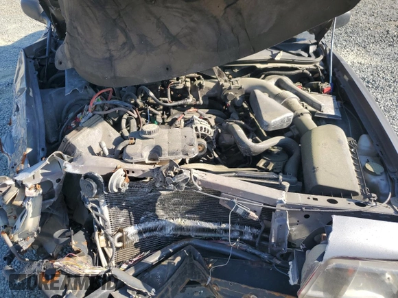 2006 Ford Crown Victoria z VIN 2FAFP73V86X122451, wystawiony jako Copart lot #50893875 z przebiegiem 338 845 mil mil oraz Szkoda całkowita • Salvage title. Historia ofert i sprzedaży dostępna na DreamBid. Obrazek 11.