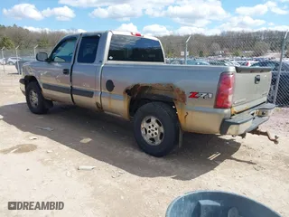 2003 Chevrolet Silverado 1500 LT with VIN 2GCEK19T531343401, listed as a IAAI auction lot 42080760 with 183,960 mi miles. Bid and sale history available at carsss.com. Image 3.