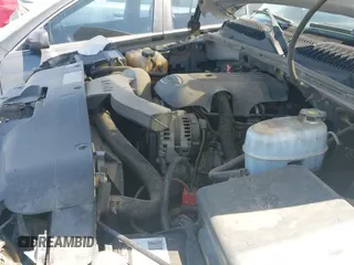 2005 Chevrolet Avalanche Z66 z VIN 3GNEC12Z15G228324, wystawiony jako IAAI lot #42428371 z przebiegiem Nie podano mil oraz . Historia ofert i sprzedaży dostępna na DreamBid. Obrazek 19.