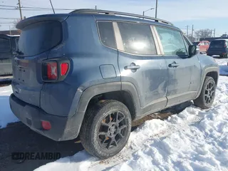 2020 Jeep Renegade Latitude z VIN ZACNJBBB3LPL87460, wystawiony jako IAAI lot #41547700 z przebiegiem 75 000 mil mil oraz . Historia ofert i sprzedaży dostępna na DreamBid. Obrazek 4.