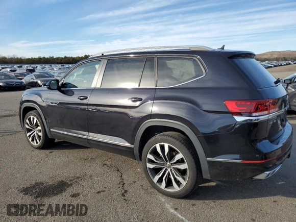 2021 Volkswagen Atlas SEL R-Line with VIN 1V2SR2CA2MC571328, listed as a Copart auction lot 43605135 with 44,290 mi miles and Salvage title. Bid and sale history available at DreamBid. Image 2.