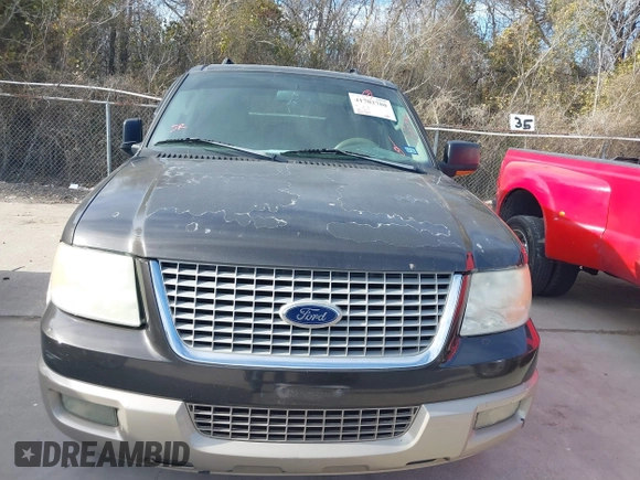 2006 Ford Expedition Eddie Bauer with VIN 1FMPU17526LA70354, listed as a IAAI auction lot 41702780 with 228,195 mi miles. Bid and sale history available at carsss.com. Image 6.