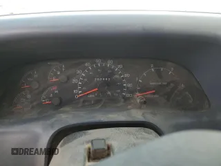 1999 Ford F-350 XL с VIN 1FTSW31F2XED39710, выставлен на аукционе Copart как лот 83627134 с пробегом 202 482 миль миль и Чистый • Clean title. История ставок и продаж доступна на DreamBid. Изображение 9.