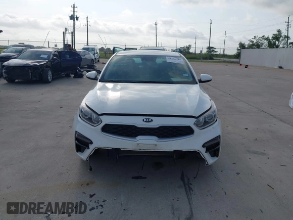 2021 Kia Forte LXS z VIN 3KPF24AD1ME315531, wystawiony jako IAAI lot #42286920 z przebiegiem 88 727 mil mil oraz . Historia ofert i sprzedaży dostępna na DreamBid. Obrazek 12.