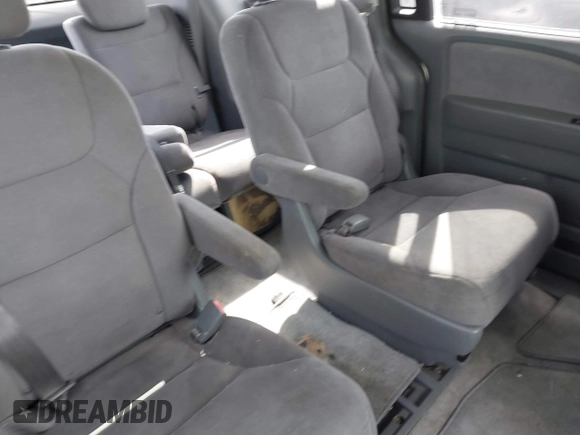 2005 Honda Odyssey EX with VIN 5FNRL38415B039809, listed as a IAAI auction lot 41884459 with 231,258 mi miles. Bid and sale history available at carsss.com. Image 8.