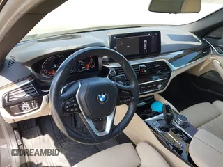 2021 BMW 5 Series 530i xDrive с VIN WBA13BJ04MCF43555, выставлен на аукционе IAAI как лот 42169253 с пробегом 43 501 миль миль и . История ставок и продаж доступна на DreamBid. Изображение 19.
