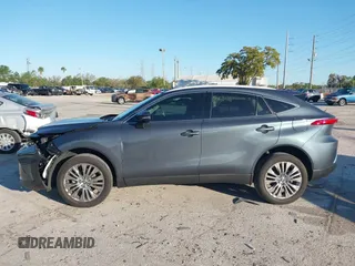 2024 Toyota Venza LE with VIN JTEAAAAH1RJ177932, listed as a IAAI auction lot 41758637 with 29,346 mi miles and . Bid and sale history available at DreamBid. Image 14.