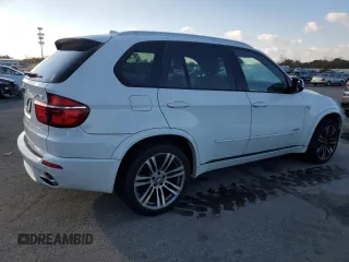 2012 BMW X5 35i with VIN 5UXZV4C55CL747778, listed as a Copart auction lot 84335374 with 144,258 mi miles and Non repairable. Bid and sale history available at DreamBid. Image 3.