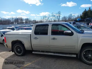 2011 Chevrolet Silverado 1500 LT with VIN 3GCPKSE37BG348836, listed as a IAAI auction lot 41452676 with 213,795 mi miles and . Bid and sale history available at DreamBid. Image 13.