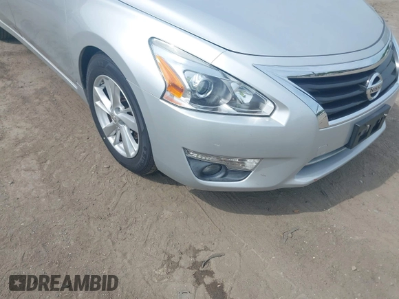 2013 Nissan Altima S with VIN 1N4AL3AP8DN586826, listed as a IAAI auction lot 42133563 with 147,562 mi miles and . Bid and sale history available at DreamBid. Image 6.