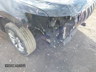 2019 Jeep Cherokee Latitude Plus with VIN 1C4PJMLB9KD245505, listed as a IAAI auction lot 42153262 with 103,248 mi miles and . Bid and sale history available at DreamBid. Image 20.