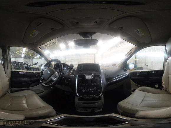 2011 Chrysler Town & Country Touring-L with VIN 2A4RR8DG5BR799358, listed as a IAAI auction lot 41650275 with 143,779 mi miles. Bid and sale history available at carsss.com. Image 19.