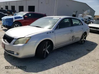 2006 Toyota Avalon XL z VIN 4T1BK36B16U103390, wystawiony jako Copart lot #57477625 z przebiegiem 225 434 mil mil oraz Szkoda całkowita • Salvage title. Historia ofert i sprzedaży dostępna na DreamBid. Obrazek 1.