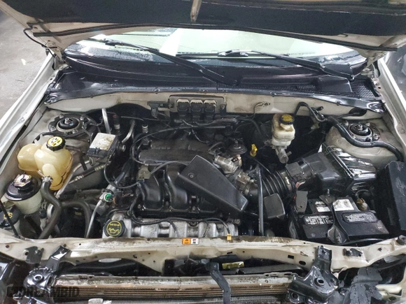 2005 Ford Escape Limited with VIN 1FMCU94105KA90184, listed as a Copart auction lot 45879565 with 178,163 mi miles and Salvage Title. Bid and sale history available at carsss.com. Image 12.