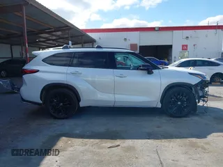 2023 Toyota Highlander L with VIN 5TDKDRBH0PS004206, listed as a IAAI auction lot 41902720 with 53,154 mi miles and . Bid and sale history available at DreamBid. Image 14.