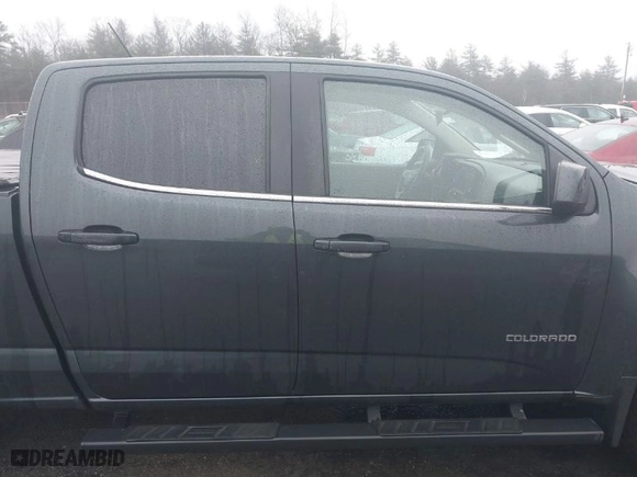 2018 Chevrolet Colorado 4WD Work Truck with VIN 1GCGTBEN9J1263265, listed as a IAAI auction lot 41171532 with 100,645 mi miles. Bid and sale history available at carsss.com. Image 13.