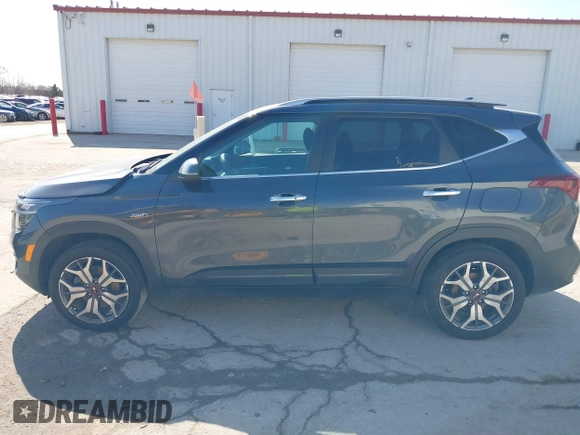 2021 Kia Seltos SX with VIN KNDETCA24M7116667, listed as a IAAI auction lot 41787967 with 67,954 mi miles. Bid and sale history available at carsss.com. Image 15.