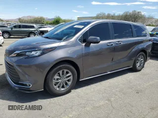 2023 Toyota Sienna XLE z VIN 5TDYRKEC1PS141626, wystawiony jako Copart lot #54690405 z przebiegiem 62 273 mil mil oraz Szkoda całkowita • Salvage title. Historia ofert i sprzedaży dostępna na DreamBid. Obrazek 1.