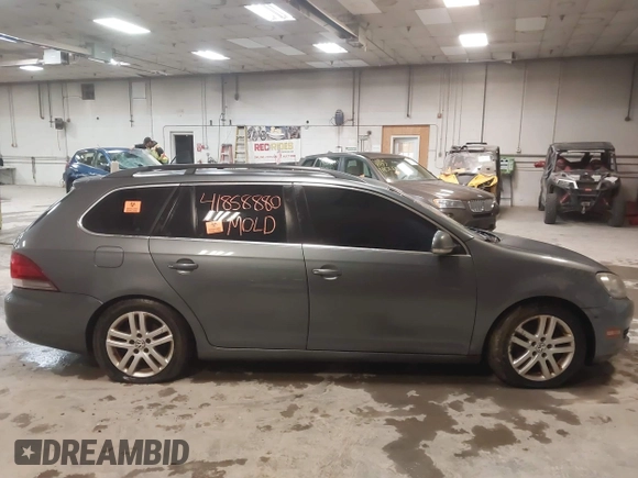 2010 Volkswagen Jetta TDI with VIN 3VWTL7AJ7AM672069, listed as a IAAI auction lot 41858880 with Not provided miles and . Bid and sale history available at DreamBid. Image 14.
