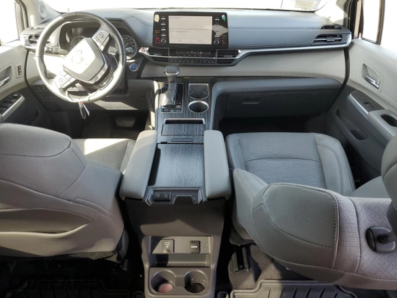 2022 Toyota Sienna Limited with VIN 5TDZSKFC9NS058286, listed as a Copart auction lot 79701814 with 53,235 mi miles and Salvage Title. Bid and sale history available at carsss.com. Image 8.
