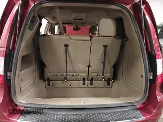 2015 Chrysler Town & Country Touring-L with VIN 2C4RC1CG4FR590814, listed as a IAAI auction lot 41703050 with 97,470 mi miles. Bid and sale history available at carsss.com. Image 18.
