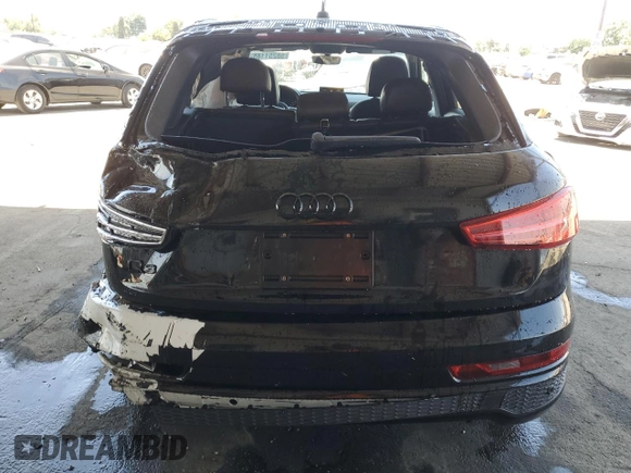 2018 Audi Q3 Premium with VIN WA1BCCFS9JR033287, listed as a Copart auction lot 58251185 with 157,839 mi miles and Salvage title. Bid and sale history available at DreamBid. Image 6.