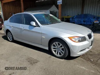 2007 BMW 3 Series 328xi с VIN WBAVC93527KX58684, выставлен на аукционе Copart как лот 62036435 с пробегом 161 910 миль миль и Чистый • Clean title. История ставок и продаж доступна на DreamBid. Изображение 4.