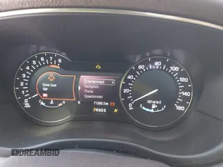 2019 Lincoln MKC Reserve with VIN 5LMCJ3D93KUL53163, listed as a IAAI auction lot 42097105 with 71,066 mi miles and . Bid and sale history available at DreamBid. Image 7.