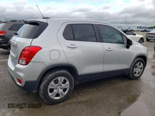 2017 Chevrolet Trax LS z VIN 3GNCJKSB5HL265801, wystawiony jako Copart lot #56644365 z przebiegiem 173 383 mil mil oraz Szkoda całkowita • Salvage title. Historia ofert i sprzedaży dostępna na DreamBid. Obrazek 3.