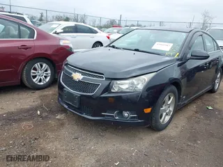 2014 Chevrolet Cruze 1LT with VIN 1G1PC5SB2E7149180, listed as a IAAI auction lot 42010987 with 122,787 mi miles. Bid and sale history available at carsss.com. Image 18.