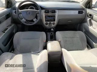 2006 Suzuki Forenza z VIN KL5JD56Z66K299816, wystawiony jako Copart lot #81893914 z przebiegiem 156 416 mil mil oraz Szkoda całkowita • Salvage title. Historia ofert i sprzedaży dostępna na DreamBid. Obrazek 8.