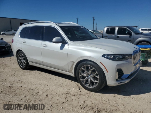 2020 BMW X7 xDrive40i with VIN 5UXCW2C07L9B38798, listed as a Copart auction lot 46423935 with 68,461 mi miles and Salvage Title. Bid and sale history available at carsss.com. Image 4.