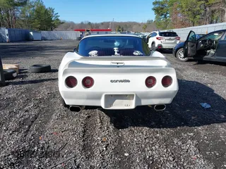 1981 Chevrolet Corvette with VIN 1G1AY8768BS418361, listed as a IAAI auction lot 41851046 with 72,559 mi miles. Bid and sale history available at carsss.com. Image 17.