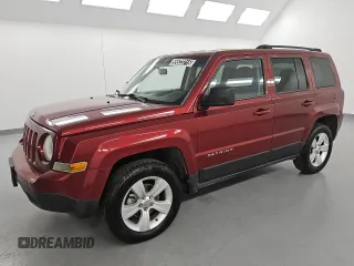 2014 Jeep Patriot Sport z VIN 1C4NJRBB1ED622581, wystawiony jako Copart lot #55523215 z przebiegiem 102 524 mil mil oraz Czysty tytuł • Clean title. Historia ofert i sprzedaży dostępna na DreamBid. Obrazek 1.