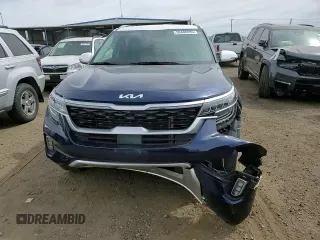 2022 Kia Seltos SX with VIN KNDETCA27N7268234, listed as a Copart auction lot 50480095 with 43,950 mi miles and Salvage title. Bid and sale history available at DreamBid. Image 12.